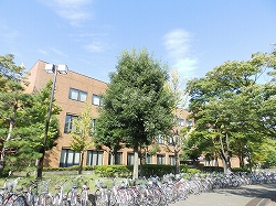 県立長野図書館